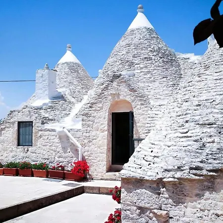 Trulli Rizzo Villa Locorotondo